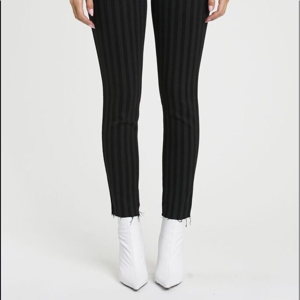 ✨ PISTOLA Women’s Jeans – NWT Elevate your denim game with these brand new